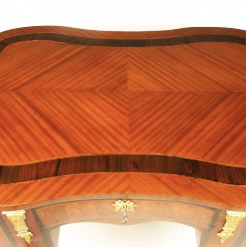 18th Century Louis XV Parquetry Bonheur du Jour - 