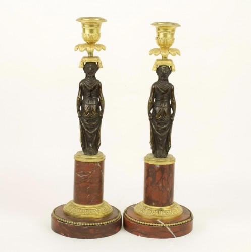 Paire de bougeoirs cariatides d'époque Empire en bronze - Jakob F. Müller Antiquitäten