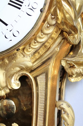 Antiquités - Grand cartel d'applique Louis XVI en bronze doré