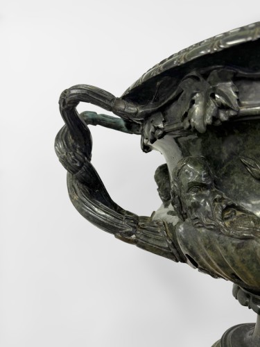 Decorative Objects  - Monumental carved green serpentine Warwick Vase, 19th century