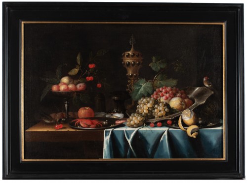Antiquités - Nature morte avec une coupe en forme d'ancolie dorée et décorée - Attribuée au Pseudo