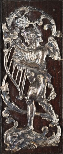 Vitrine ornée de ferronnerie d'art et dotée de deux portes peintes - École d'Anvers, - 