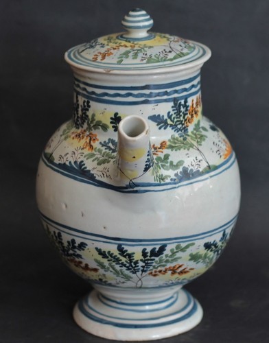 Chevrette in earthenware of Pesaro (Italy) of the 18th century - 