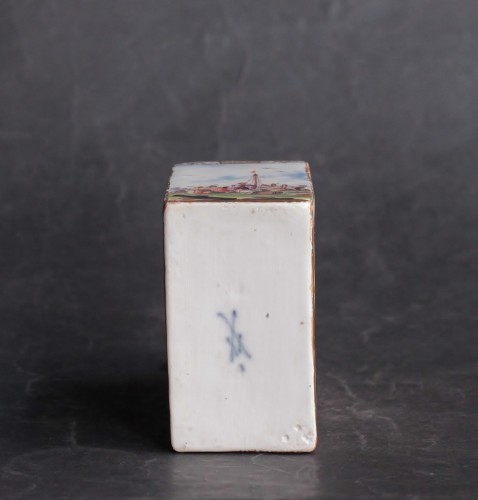 Antiquités - Tea box in porcelain of Meissen, Germany about 1735-1740