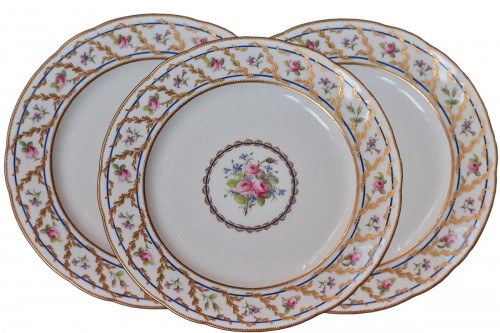 Partie de service en porcelaine de Sèvres vers 1785