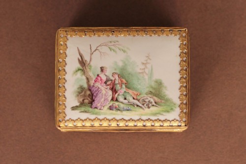 Boîte tabatière en émail et monture en laiton Allemagne vers 1775 - Objets de Vitrine Style 