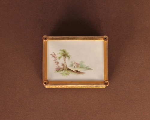 Objects of Vertu  - Enamel snuff box with brass mounting, Germany circa 1775