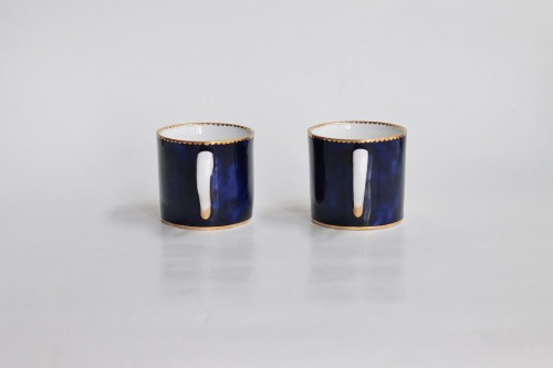 Céramiques, Porcelaines  - Deux tasses "mignonette" en porcelaine tendre de Vincennes vers 1752-1754