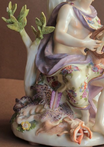 Louis XV - Meissen porcelain group, Apollo with pyton snake, circa 1750