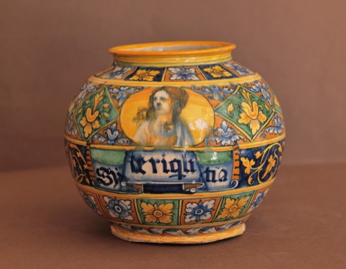 Faenza, vase de pharmacie boule "a quartieri" vers 1550-1560 - Céramiques, Porcelaines Style Renaissance