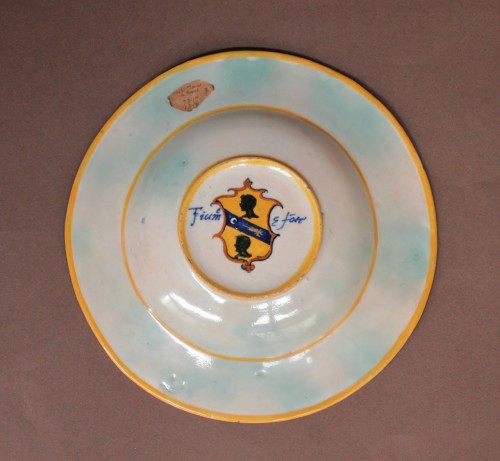 Porcelain & Faience  - Dish in majolica of Urbino, workshop of Guido Durantino, Circa 1535-1540