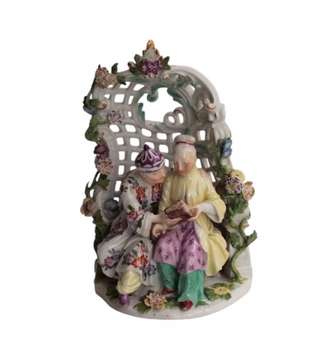 Groupe en porcelaine de Meissen, un couple de Chinois, modèle de Reinicke, vers 1745.