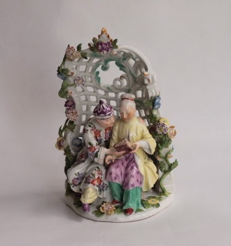 Groupe en porcelaine de Meissen, un couple de Chinois, modèle de Reinicke, vers 1745. - Céramiques, Porcelaines Style Louis XV