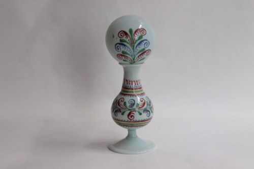 Porcelain & Faience  - Ointment bottle