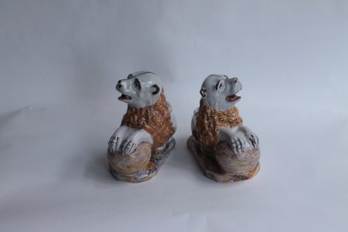 Porcelain & Faience  - Pair of lions