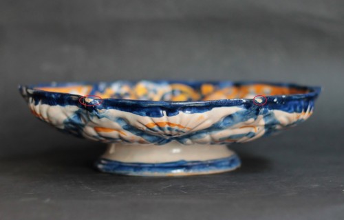 <= 16th century - Faenza majolica crespina with “a quartieri” decoration, circa 1535-40. 16th
