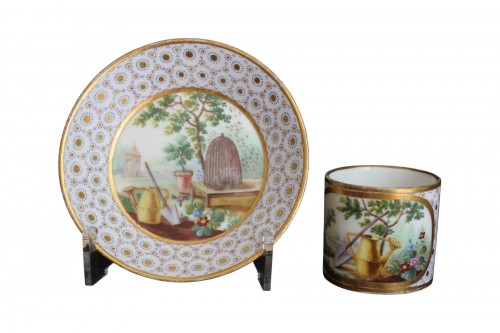 Tasse litron 3e grandeur en porcelaine tendre de Sèvres, XVIIIe siècle