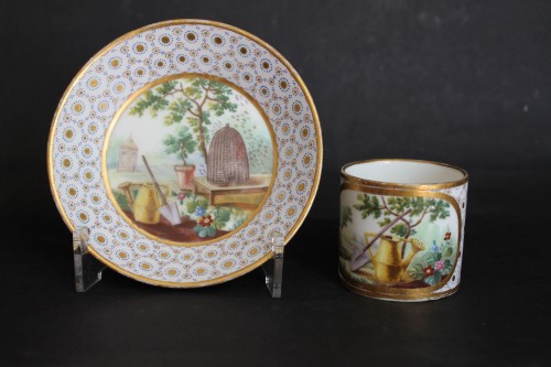 Antiquités - Tasse litron 3e grandeur en porcelaine tendre de Sèvres, XVIIIe siècle