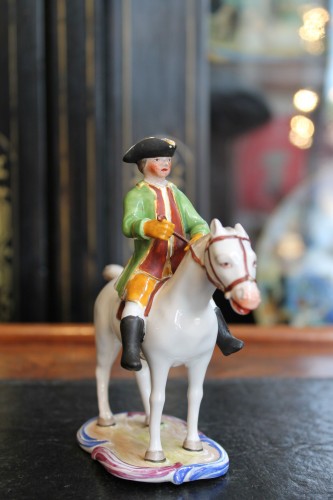 Louis XVI - Cavalier miniature en faïence du XVIIIe siècle