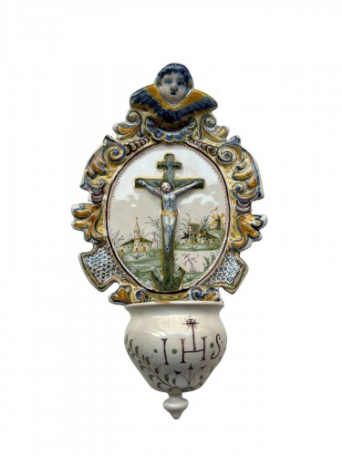 Bénitier en faïence de Varages, XVIIIe siècle