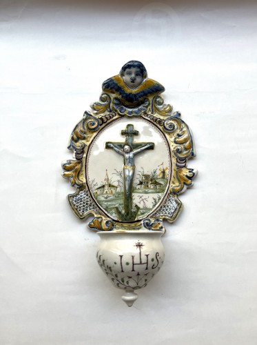 Bénitier en faïence de Varages, XVIIIe siècle - JM Béalu & Fils