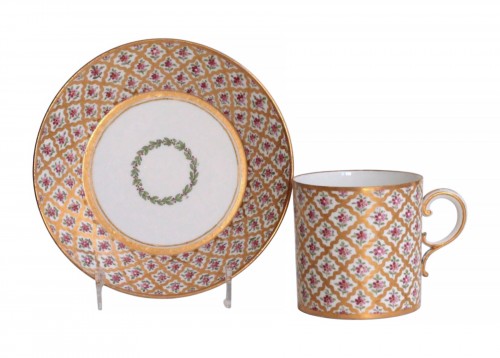 Gobelet litron en porcelaine de Sèvres vers 1775