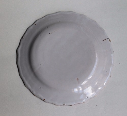 Céramiques, Porcelaines  - Assiette en faïence des Islettes à décor maçonnique, début du XIXe siècle
