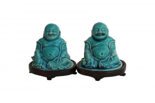 Deux porte-encens représentant Budai en porcelaine de Chine, époque Kangxi