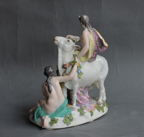 Groupe l'enlèvement d'Europe en porcelaine de Meissen, modèle de Kandler, 1750. - 