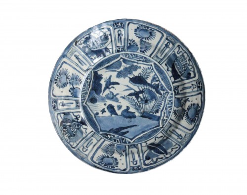 A blue-and-white Chinese porcelain plate, known as “Kraak porcelain”, Wanli