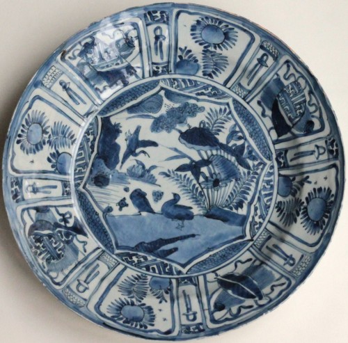 A blue-and-white Chinese porcelain plate, known as “Kraak porcelain”, Wanli - Porcelain & Faience Style Louis XIV