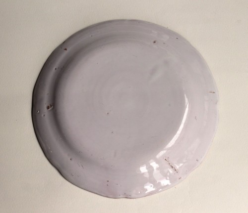Porcelain & Faience  - Earthenware plate from Les Islettes, Bois d'Epenses (Meuse), depicting a dog