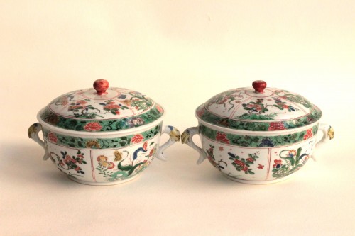 Paire d'écuelles en porcelaine de Chine, Famille Verte, époque Kangxi (1662-1722). - JM Béalu & Fils