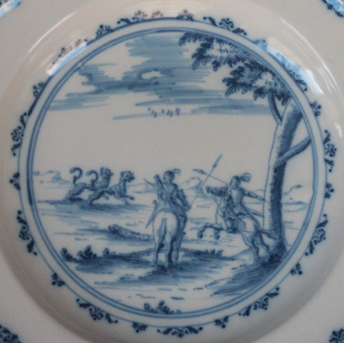 Moustiers faience, plate with a Tempesta scene of hunting cheetahs. 18th c. - Porcelain & Faience Style Louis XV