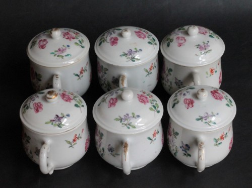 Six pots à jus en porcelaine de Chine - Céramiques, Porcelaines Style 