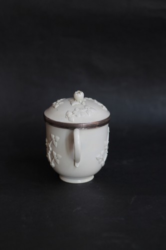 Pot couvert en porcelaine de Chantilly - Céramiques, Porcelaines Style 