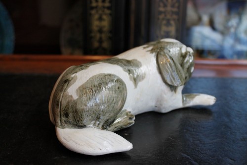 Statuette de Carlin - Porcelaine de Chine, époque Jiaqing (1796-1820) - Louis XVI