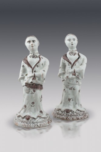 Céramiques, Porcelaines  - Statuettes en faïence de Lunéville