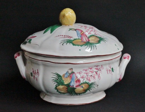 Céramiques, Porcelaines  - Terrine "au Chinois" - Faïence des Islettes