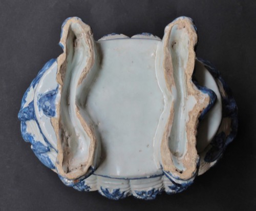 Nevers faience, small basin or oval jardinière, late 17th century - 