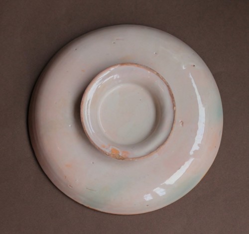 Porcelain & Faience  - Venetian majolica bowl depicting the Resurrection, circa 1580.