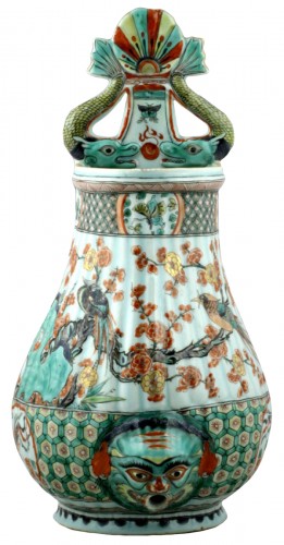 Fountain in porcelain of China Famille Verte