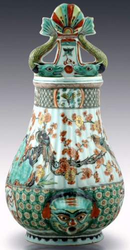 Fontaine en porcelaine de Chine Famille Verte - Céramiques, Porcelaines Style 