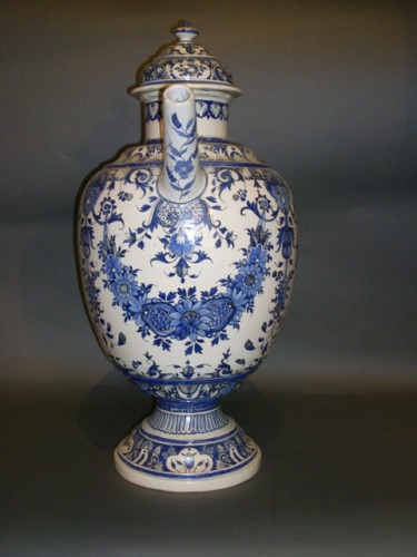 Céramiques, Porcelaines  - Grande chevrette en faïence de Rouen ou Paris fin du XVIIIe siècle