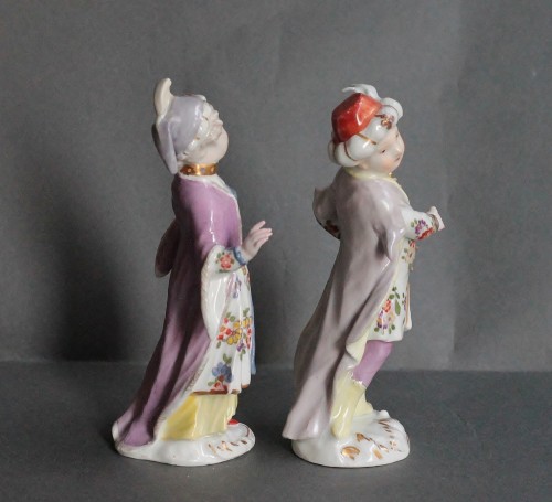 18th century - Two statuettes of children in Turkish Costume in Meissen porcelain, 18th