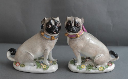 Pugs in Meissen porcelain (Saxony, Germany), circa 1745 - Porcelain & Faience Style Louis XV