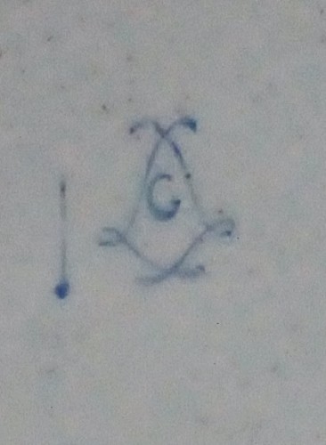 Plateau carré en porcelaine tendre de Sèvres, marqué G pour 1760, XVIIIe siècle. - JM Béalu & Fils