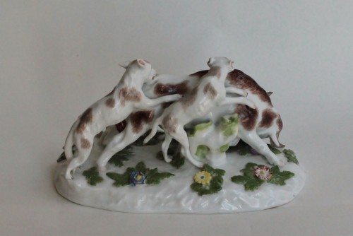 Groupe en porcelaine de Meissen représentant une scène de chasse, vers 1745. - JM Béalu & Fils