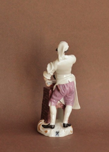 Porcelain & Faience  - Meissen porcelain representing the cook &quot;Cris de Paris&quot; circa 1765.