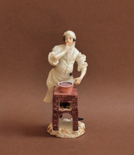 Meissen porcelain representing the cook &quot;Cris de Paris&quot; circa 1765. - Louis XV